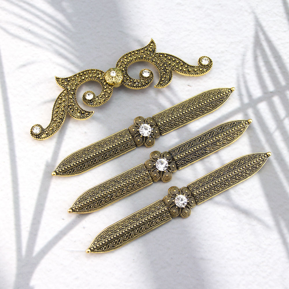 Vintage Kaukasus Frauen Brustp – Body Jewelry Ends Bewertung und Preis